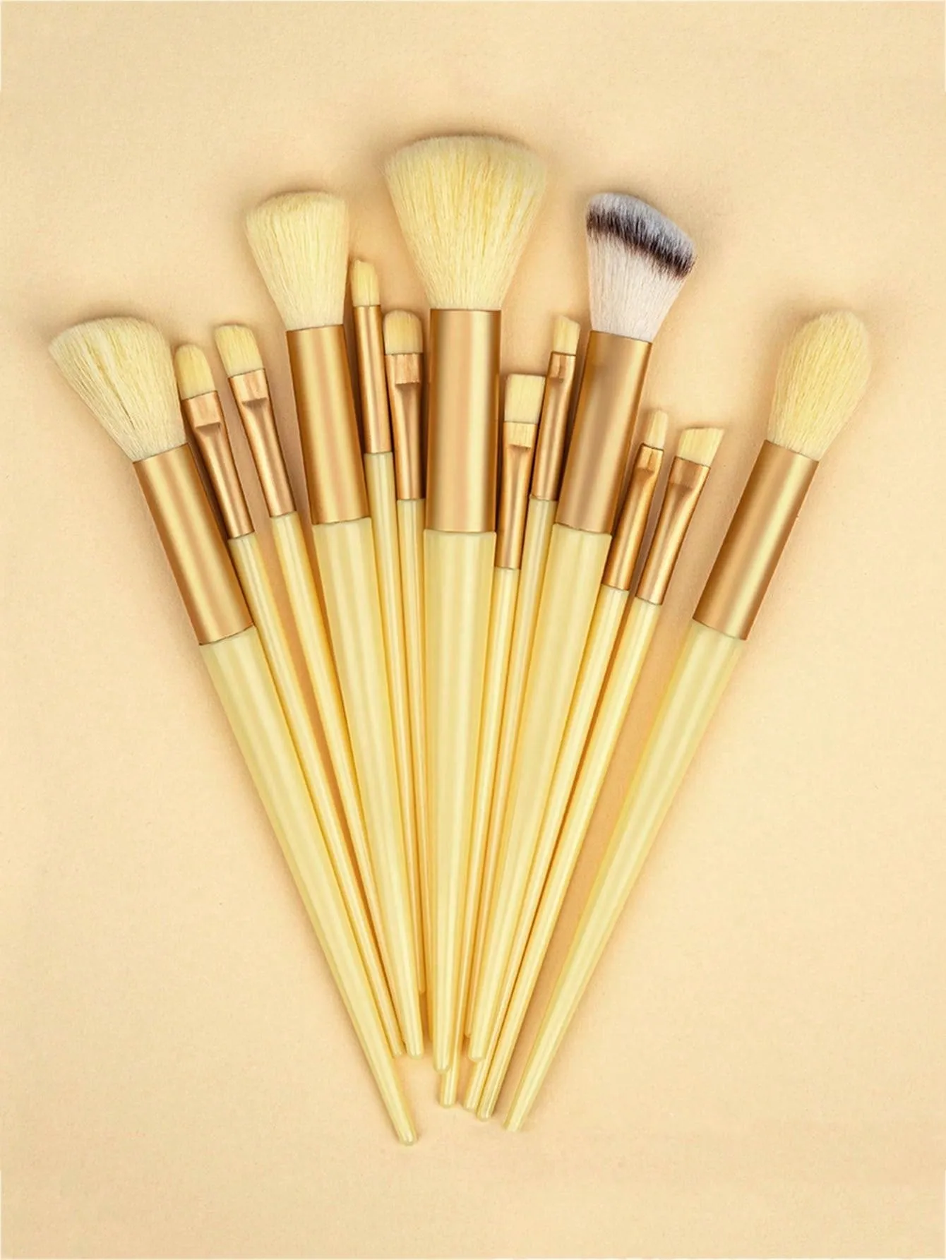 13Pcs Makeup Brush Set Soft Fluffy Professional Cosmetic Foundation Powder Eyeshadow Kabuki Blending Make Up Brush Beauty Tool With Bag Makeup Sponge Beauty Gift For Makeup Beginner