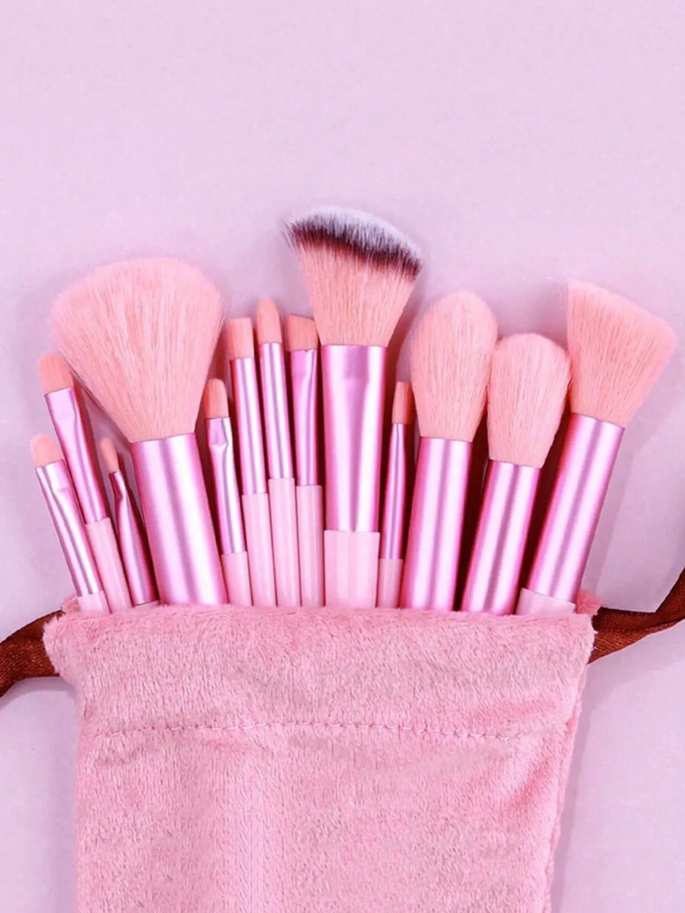 13Pcs Makeup Brush Set Soft Fluffy Professional Cosmetic Foundation Powder Eyeshadow Kabuki Blending Make Up Brush Beauty Tool With Bag Makeup Sponge Beauty Gift For Makeup Beginner