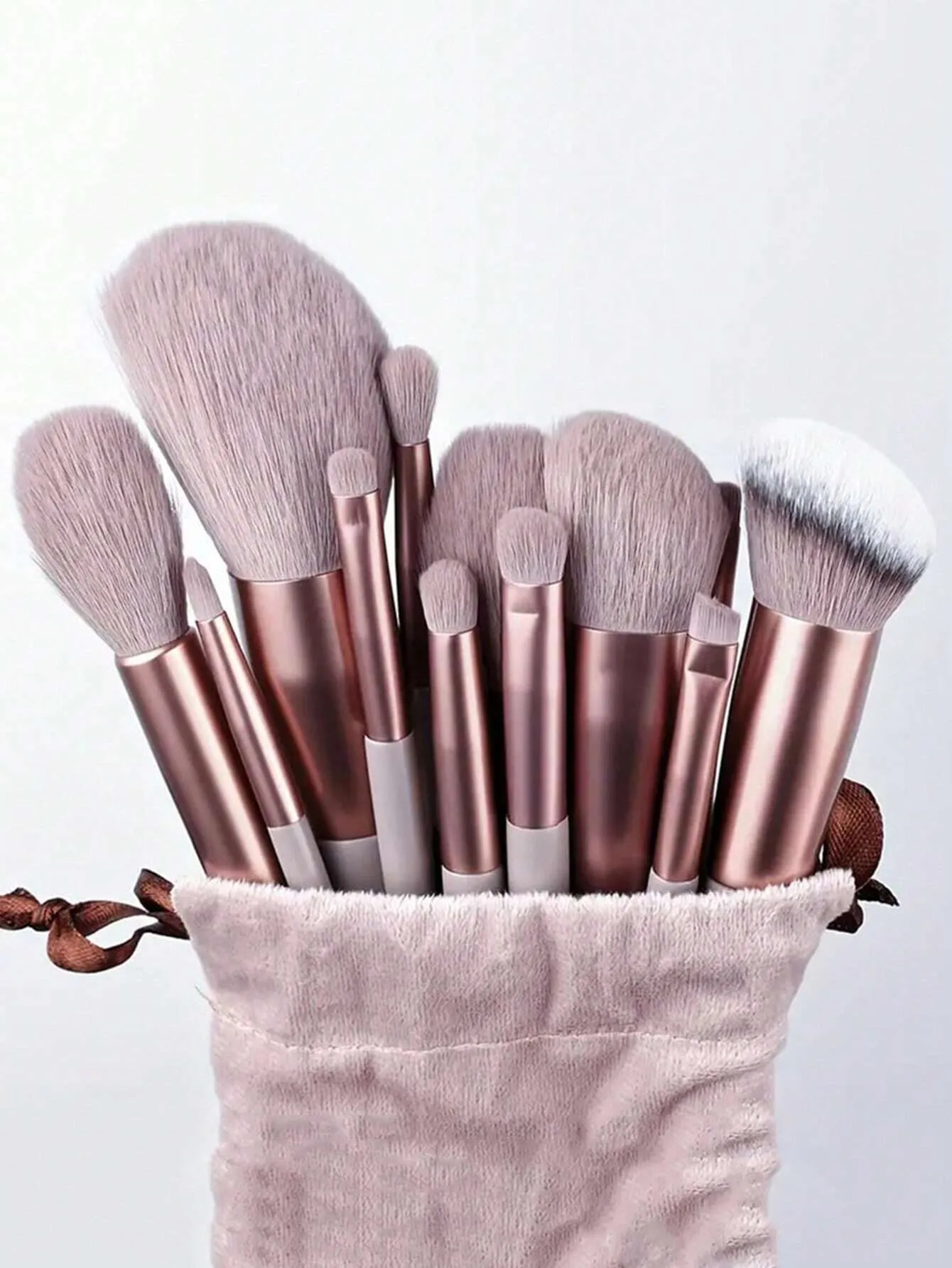 13Pcs Makeup Brush Set Soft Fluffy Professional Cosmetic Foundation Powder Eyeshadow Kabuki Blending Make Up Brush Beauty Tool With Bag Makeup Sponge Beauty Gift For Makeup Beginner