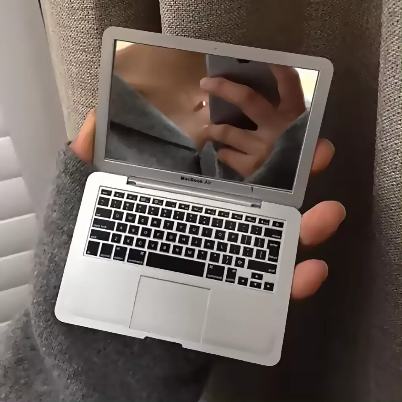 Glassy Laptop Style Mini Mirror