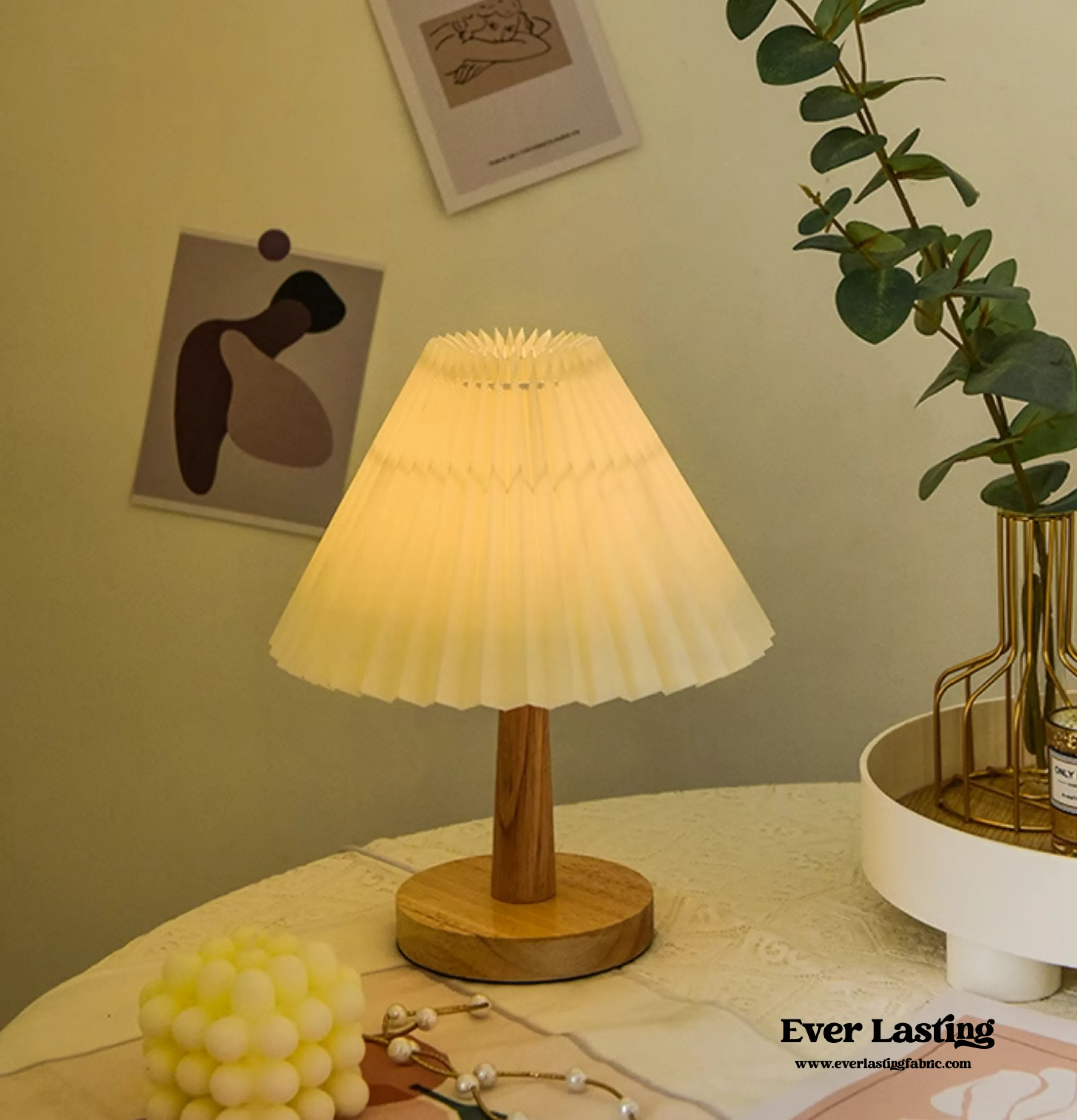 Oak Wood Table Lamp (4 Colors)